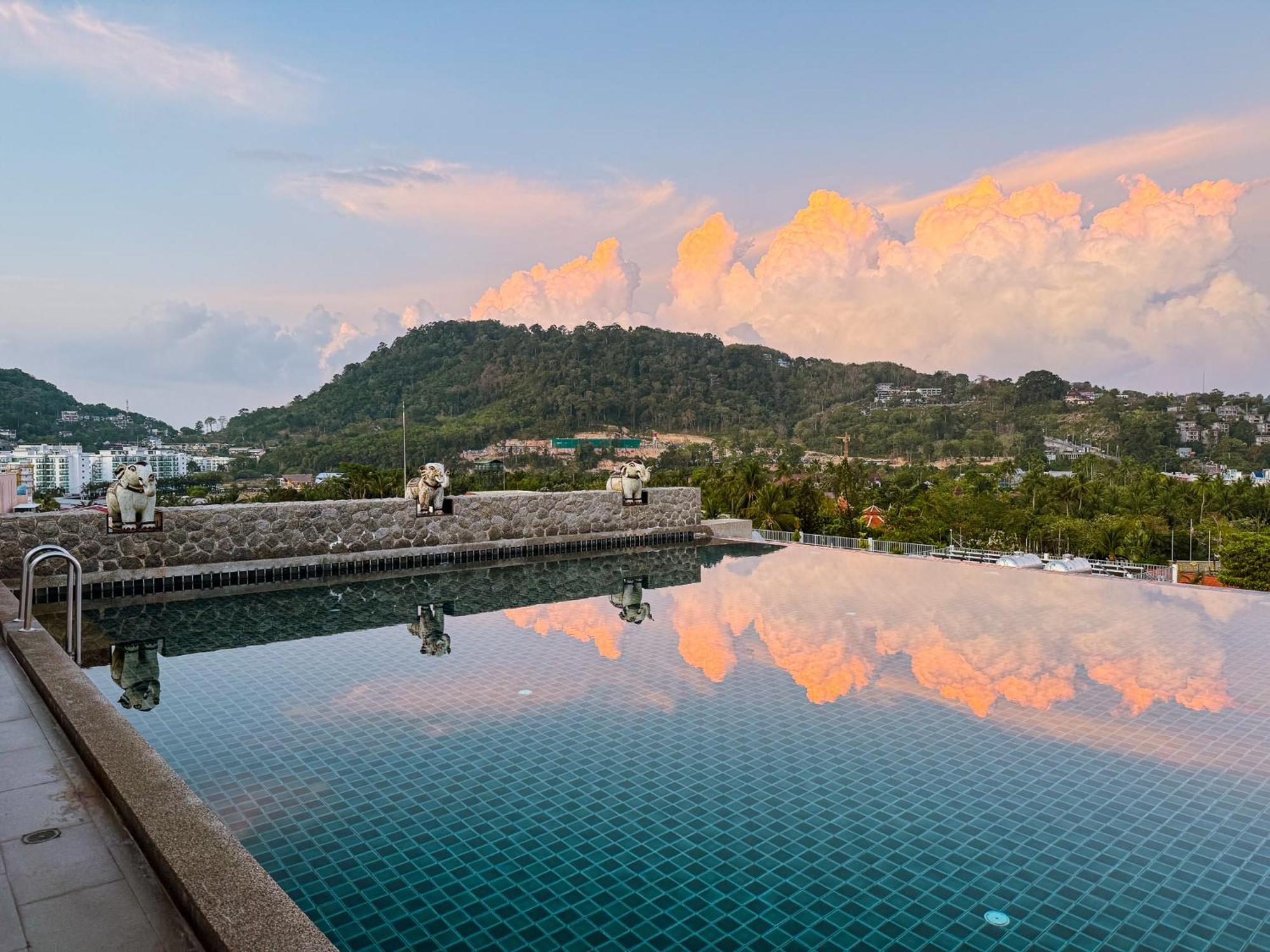 Youdee Hotel Patong - Formerly Meir Jarr Hotel Patong Exterior foto